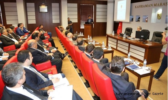 2016 NİSAN AYI BASIN BİLGİLENDİRME VE EŞGÜDÜM TOPLANTISI VALİ GÜVENÇER BAŞKANLIĞINDA YAPILDI