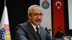 KSÜ’DE ‘MEME KANSERİ: ERKEN FARKINDALIK, KORUMA VE TEDAVİ YÖNTEMLERİ’ KONULU KONFERANS VERİLDİ