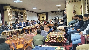 UĞUR DİLİPAK GENÇLERLE BULUŞTU