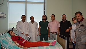 KSÜ TIP’TAN BİR İLK DAHA: DOĞUŞTAN OMURGA EĞRİLİĞİ AMELİYATLA DÜZELTİLDİ