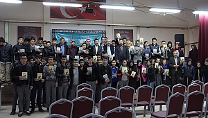 ONİKİŞUBAT BELEDİYESİ, GENÇLİĞİ VEHBİ VAKKASOĞLU İLE BULUŞTURDU