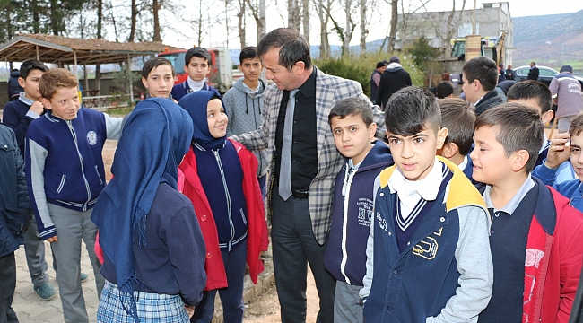 ÇOCUK MECLİSİ MEYVELERİNİ VERMEYE BAŞLADI