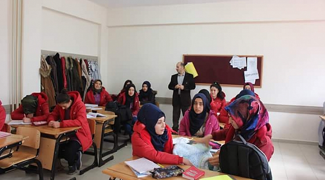 EKİNÖZÜ BELEDİYESİ YARDIMLARI İLE ÖĞRENCİLERİ ISITMAYA DEVAM EDİYOR