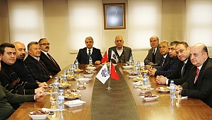 KMTSO BAŞKANI ZABUN, TİCARET BORSASI YÖNETİMİ İLE BİR ARAYA GELDİ