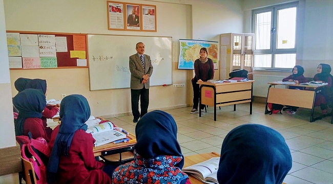 ONIKISUBAT ILCE MUFTUSU ILICA IMAM HATIP ORTAOKULUNU ZIYARET ETTİ