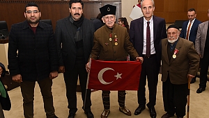 GAZİ OĞLU ÇANAKKALE DESTANI ANLATTI