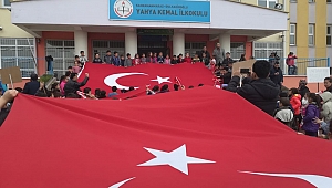 MİNİKLERDEN ZEYTİN DALI’NA DESTEK