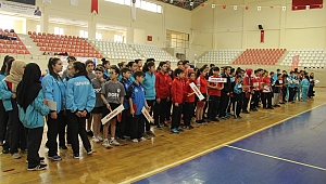 ANALİG MASA TENİSİ ÇEYREK FİNAL MAÇLARI İLİMİZDE GERÇEKLEŞTİRİLDİ