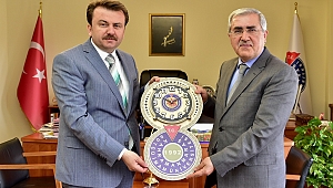BÜYÜKŞEHİR BELEDİYE BAŞKANI ERKOÇ’TAN REKTÖR CAN’A ‘HAYIRLI OLSUN’ ZİYARETİ