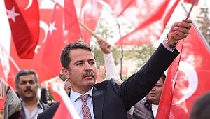TÜRKOĞLU’NDAN AFRİN’E 253 BİN İLMEKLİ BAYRAK