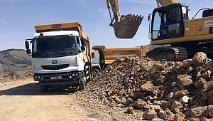 YOL YAPIM ÇALIŞMALARI DEVAM EDİYOR