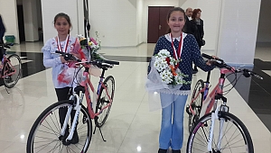 TÜBİTAK YARIŞMASINDA KAHRAMANMARAŞ'IN GURURU OLDULAR