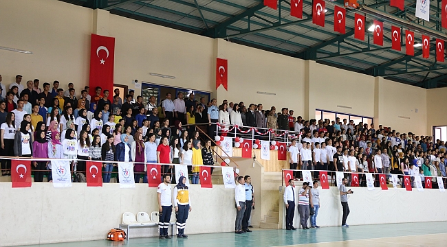 19 MAYIS PAZARCIK'TA ÇOŞKUYLA KUTLANDI.