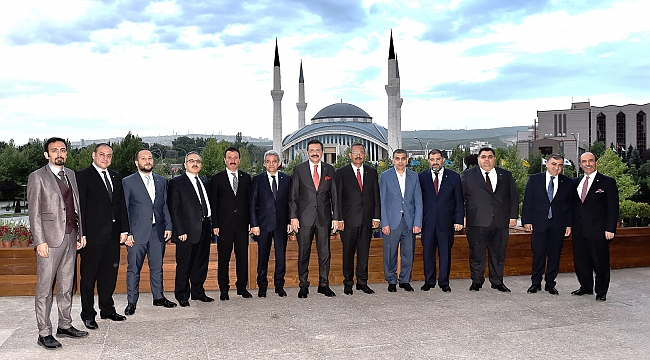 KMTSO YÖNETİMİ TOBB BAŞKANI HİSARCIKLIOĞLU’NU ZİYARET ETTİ