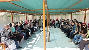 ONİKİŞUBAT BELEDİYESİ’NDEN SINAVA GİRECEK ÖĞRENCİLERE MOTİVASYON GEZİSİ