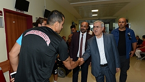 Kahramanmaraşsporlu Futbolcular Üniversitemiz Tıp Fakültesi Hastanesinde Sağlık Kontrolünden Geçti