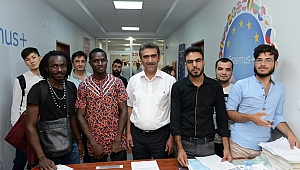 KSÜ’DE YABANCI UYRUKLU ÖĞRENCİ KAYITLARI BAŞLADI