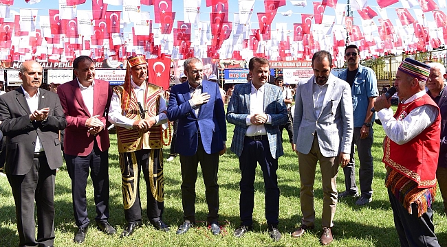 28. ALTINKEMER’E 8 ÜLKEDEN 600 GÜREŞÇİ KATILDI