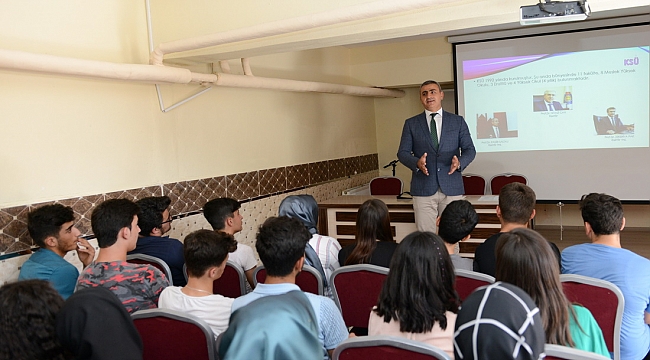 LİSELERDE YENİ EĞİTİM-ÖĞRETİM YILININ İLK DERSİNİ KSÜ ÖĞRETİM ÜYELERİ VERDİ