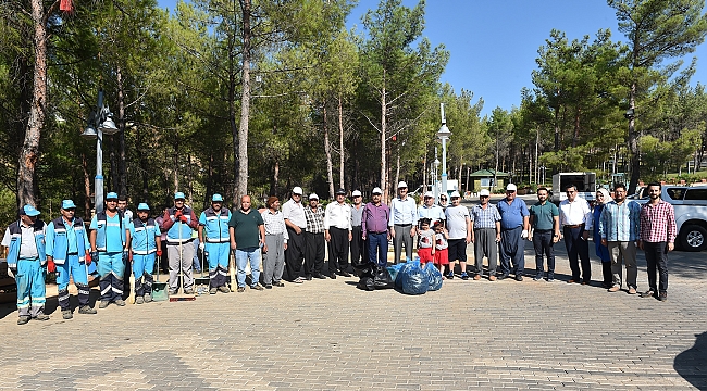 YEDİDEN YETMİŞE ÇÖP TOPLADILAR