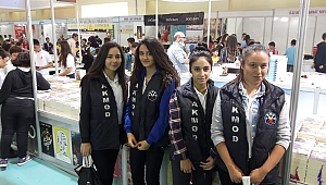 AKMOD GÖNÜLLÜLERİ BÜYÜKŞEHİR KİTAP FUARINDA