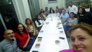 AKŞAM SEFASININ MÜZİK VE GELENEKSEL AŞURE ETKİNLİĞİ BÜYÜK İLGİ GÖRDÜ