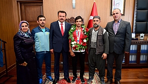 BAŞKAN ERKOÇ: “HALİL KARDEŞİMİZİ TEBRİK EDİYORUZ”