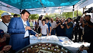 BÜYÜKŞEHİR’DEN 10 BİN KİŞİLİK AŞURE