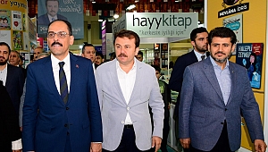 CUMHURBAŞKANLIĞI SÖZCÜSÜ KALIN KİTAP FUARINDA