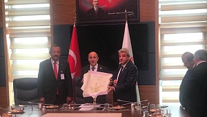 KMTSO YÖNETİMİ ANKARA’DA CHP’Lİ ÖZTUNÇ’LA BİR ARAYA GELDİ
