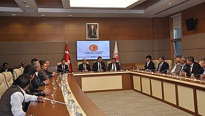 BAŞKAN ÇELEĞEN’İN TEKRAR ADAY OLMASI İÇİN DESTEK İSTEDİLER