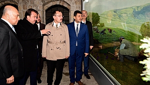 BAŞKAN ERKOÇ HIZMETLERİNİ GEZDİRDİ