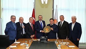 KMBGC’DEN MAHİR ÜNAL’A ‘TEŞEKKÜR’ ZİYARETİ