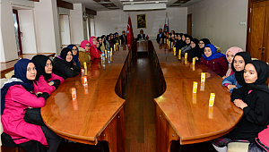 Zekeriya Tanrıverdi İmam Hatip Ortaokulu Öğrencileri Rektör Can'ı Ziyaret Etti