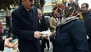 DULKADİROĞLU’NDAN 50 BİN ADET BEZ ÇANTA