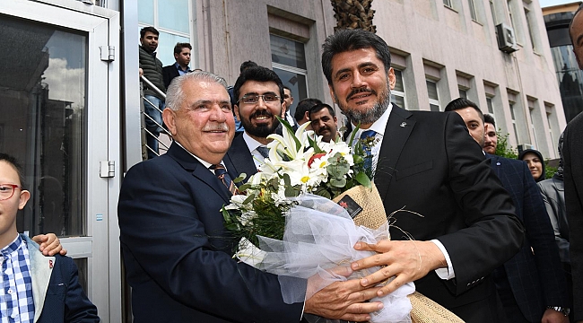 HANEFİ MAHÇİÇEK MAZABATASINI ALDI