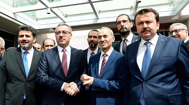 TBB’DEN BÜYÜKŞEHİR’E 6 ARAÇ