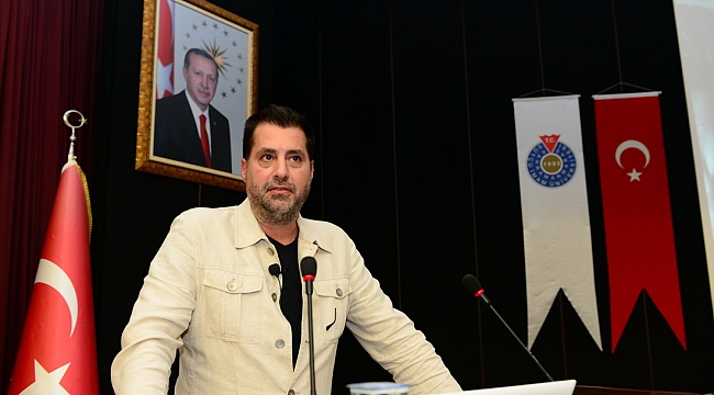 DÜNYACA ÜNLÜ TASARIMCI ŞAFAK ÇAK KSÜ’DE SÖYLEŞİ GERÇEKLEŞTİRDİ