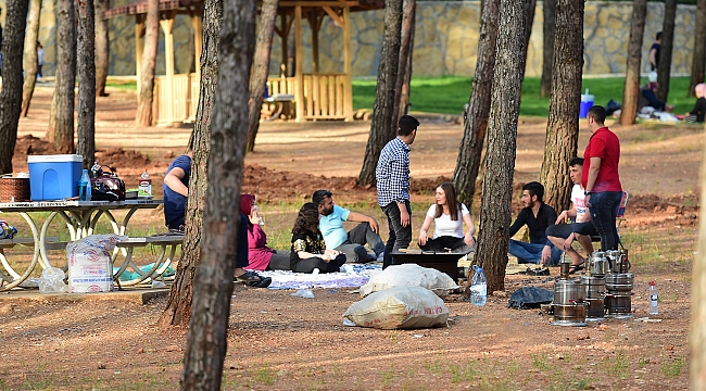 İFTARDA DOĞAL YAŞAM PARKINA YOĞUN İLGİ