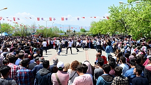 KSÜ BAHAR ŞENLİĞİ 10 BİN KİŞİNİN KATILDIĞI ‘AYDİLGE’ KONSERİYLE SON BULDU