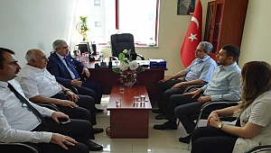 DİŞ HEKİMLİĞİ FAKÜLTESİ DEKANLIĞINA PROF. DR. MEHMET BEKERECİOĞLU ATANDI