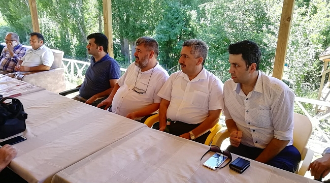 İHL MÜDÜRLERİ GÖKSUN KIZ ANADOLU İ.H.L 'DE MUSTAFA YILMAZ BAŞKANLIĞINDA BİR ARAYA GELDİLER