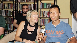 KİTAP YAPRAĞI EĞİTİM GELİŞİM VE FARKINDALIK DERNEĞİ GÖKYÜZÜNE RESİM ÇİZDİ