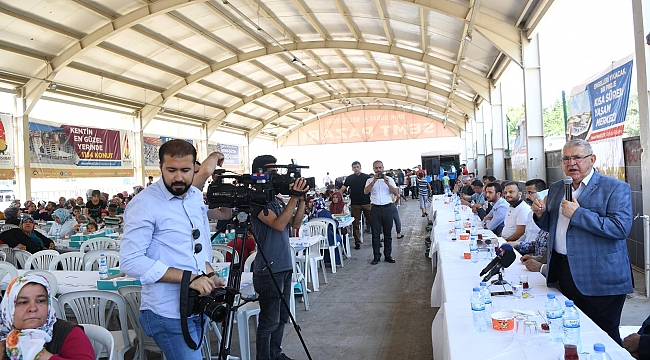 PİRİ REİS MAHALLESİ’NDE BAŞKAN MAHÇİÇEK’LE KUCAKLAŞMA