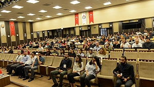 KSÜ’DE BÜYÜK VERİ VE YAPAY ZEKÂ KONFERANSI DÜZENLENDİ
