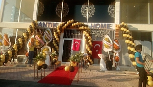 ŞEHRİMİZİN EN BÜYÜK ANTİKA HOME MAĞAZASI MİLLETVEKİLİ CİHAT SEZALIN KATILIMIYLA GÖRKEMLİ BİR ŞEKİLDE AÇILDI