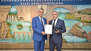 KASKİ PERSONELİ MİKAİL TÜRKMEN’E KIZILAY’DAN ALTIN MADALYA