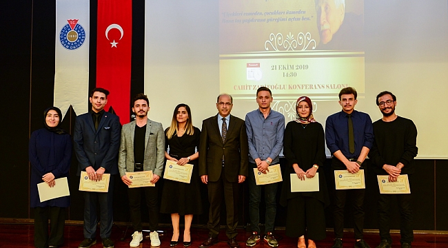 KSÜ, TÜRK EDEBİYATININ BEYAZ KARTALI BAHAETTİN KARAKOÇ’U VEFATININ 1’İNCİ YILINDA ŞİİRLE YÂD ETTİ