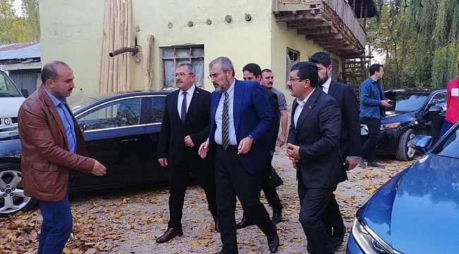MAHİR ÜNAL ŞEHİDİMİZ HACI BEBEK'İN ANNESİNİ, BABASINI VE EŞİNİ ZİYARET EDEREK, BAŞ SAGLIGI DİLEĞİNDE BULUNDU