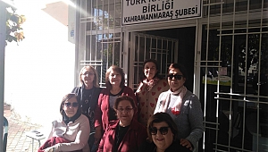 “CENNET ANNELERİN AYAĞININ ALTINDADIR”